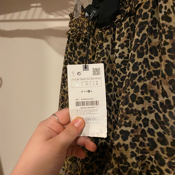 Zara Cheetah Skirt - Picture 2 of 3